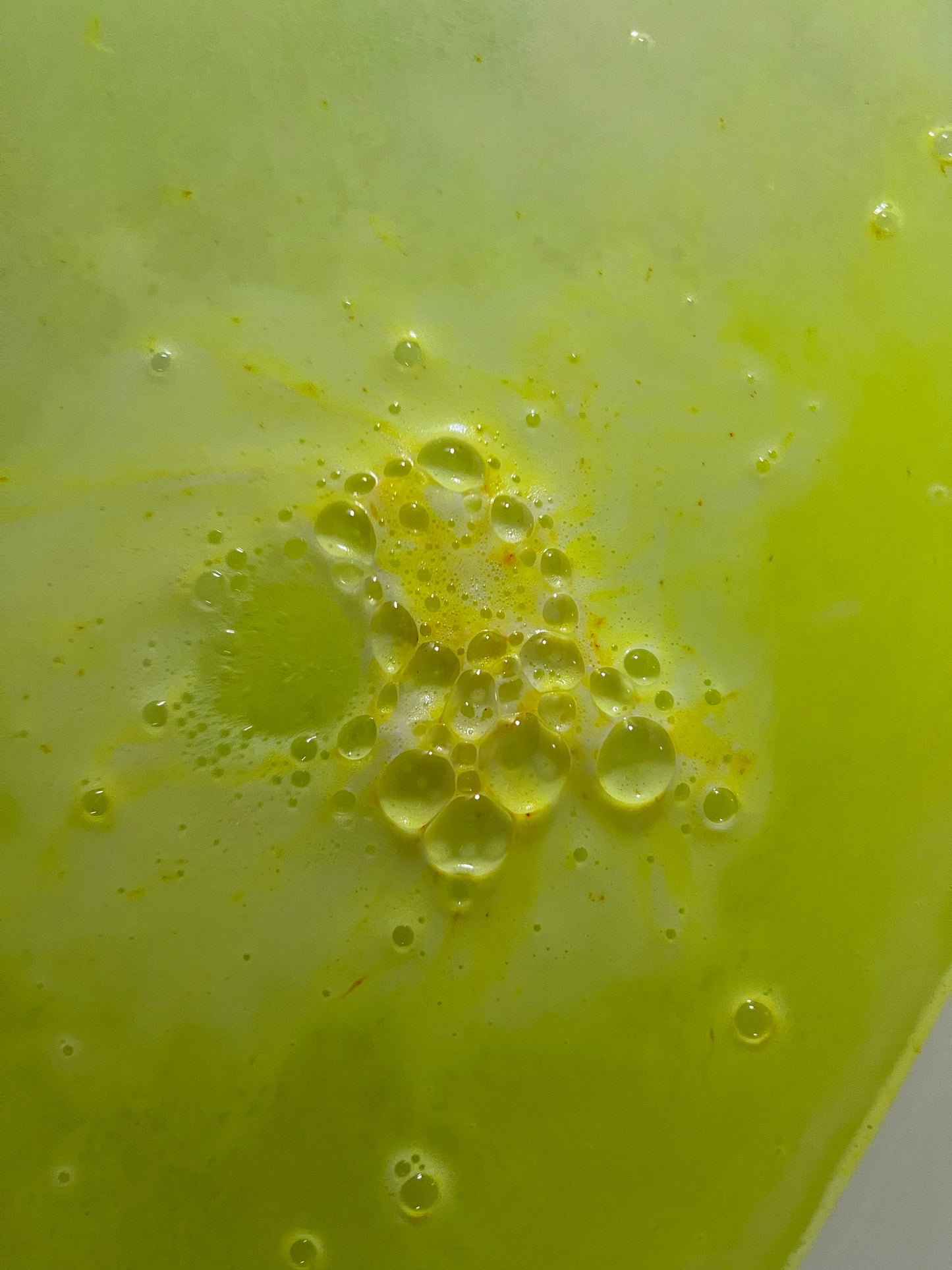 Rose Geranium Foaming Bath Bomb