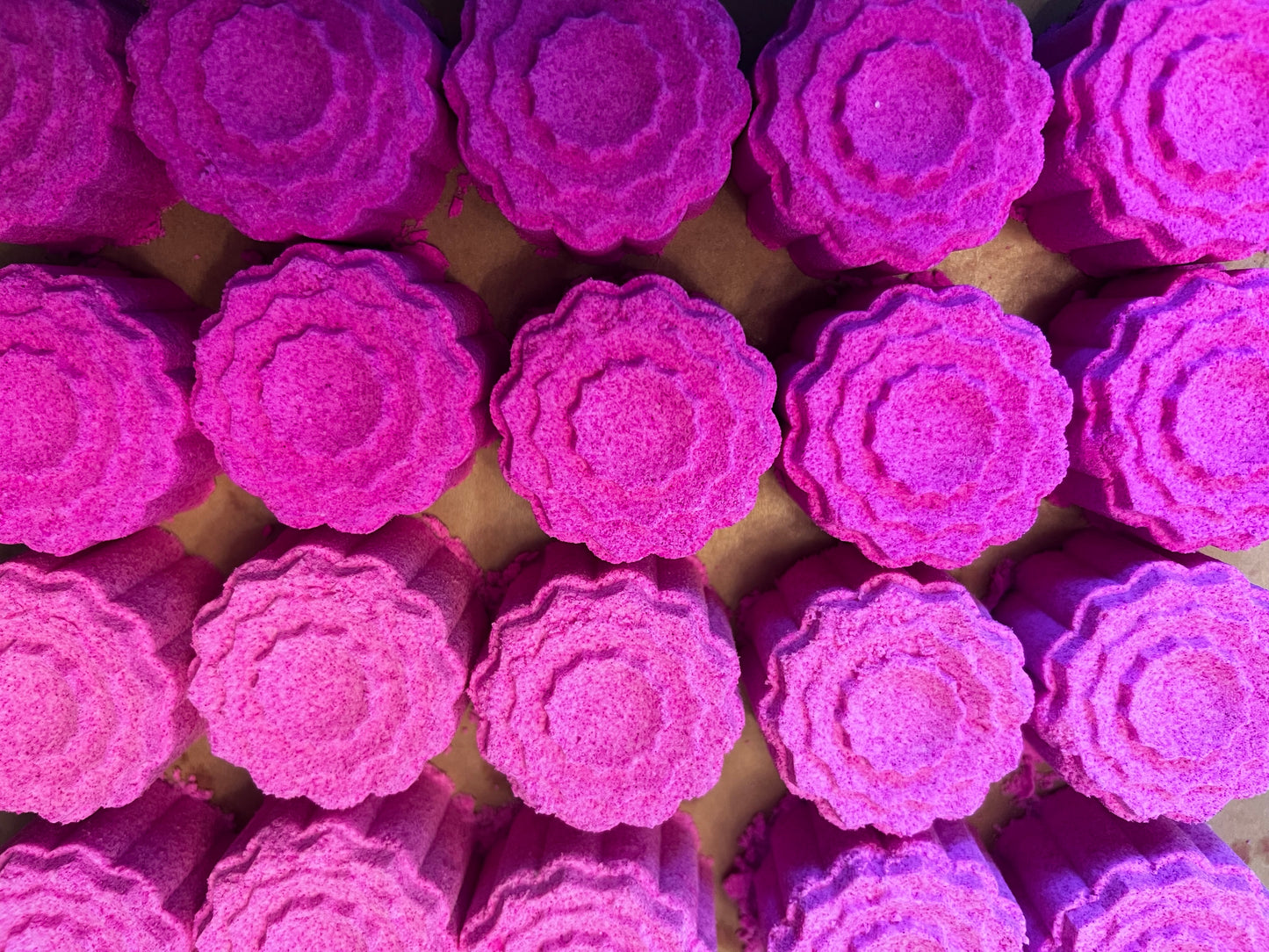 Rose Geranium Foaming Bath Bomb